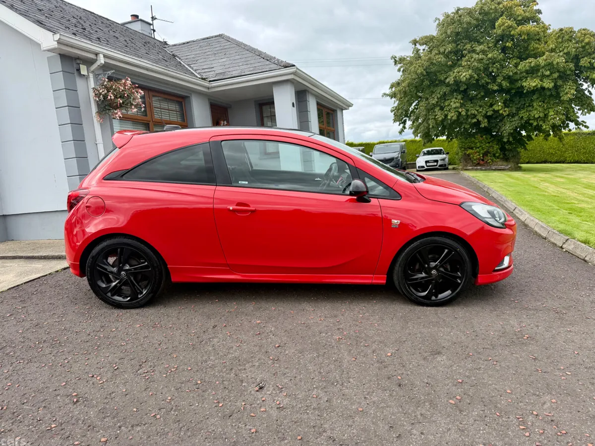 Opel Corsa Hatchback, Petrol, 2016, Red