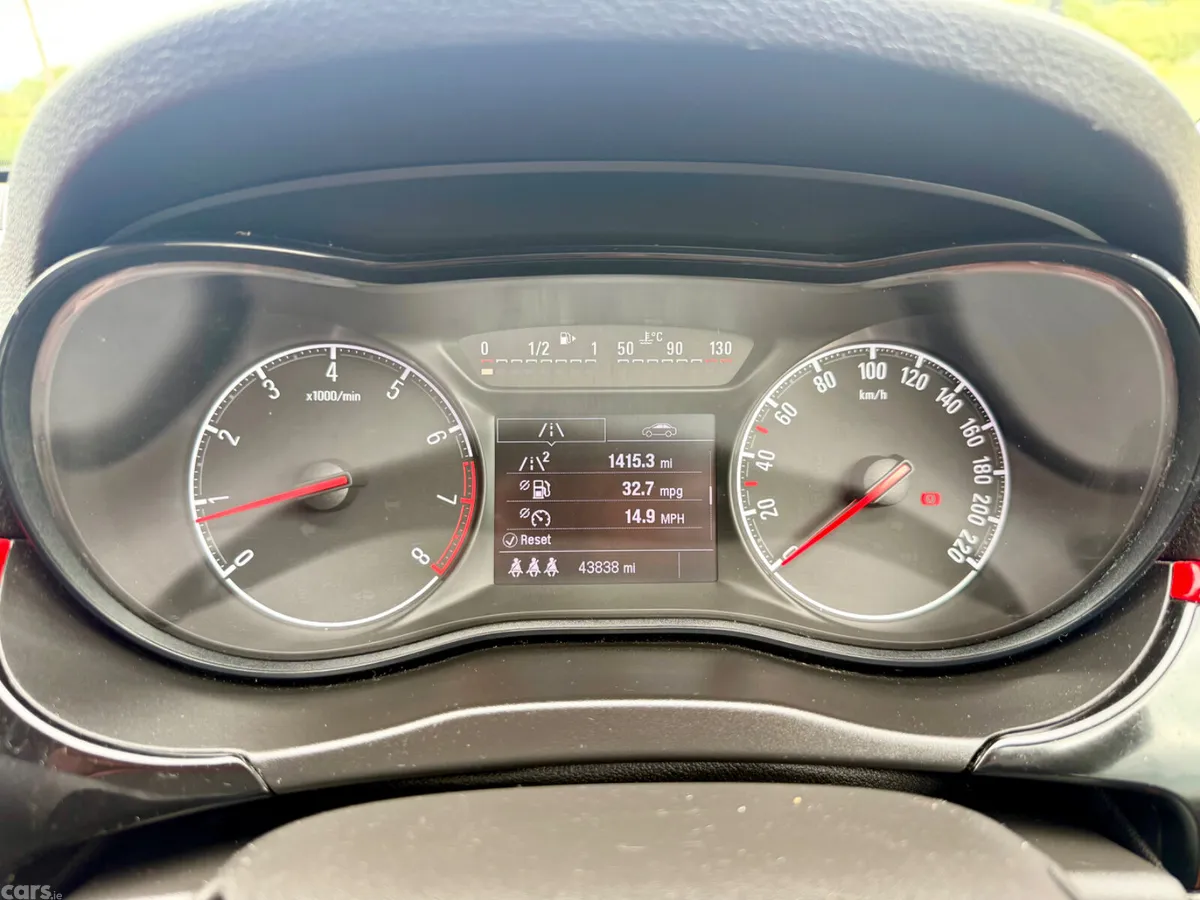 Opel Corsa Hatchback, Petrol, 2016, Red