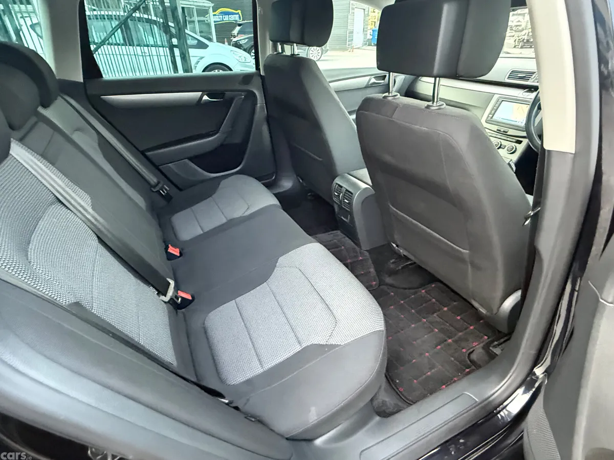 Volkswagen Passat Estate, Petrol, 2013, Black