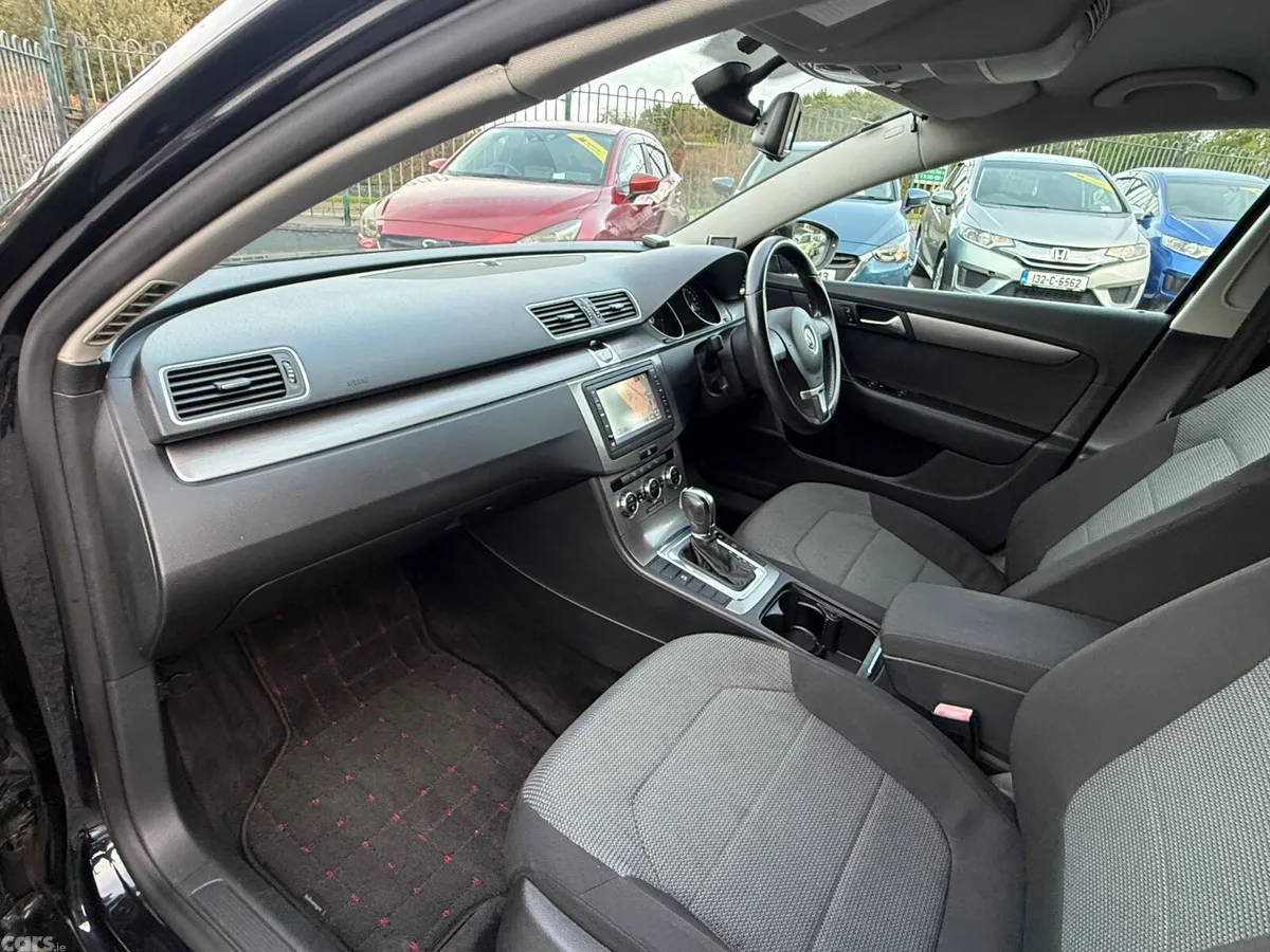 Volkswagen Passat Estate, Petrol, 2013, Black