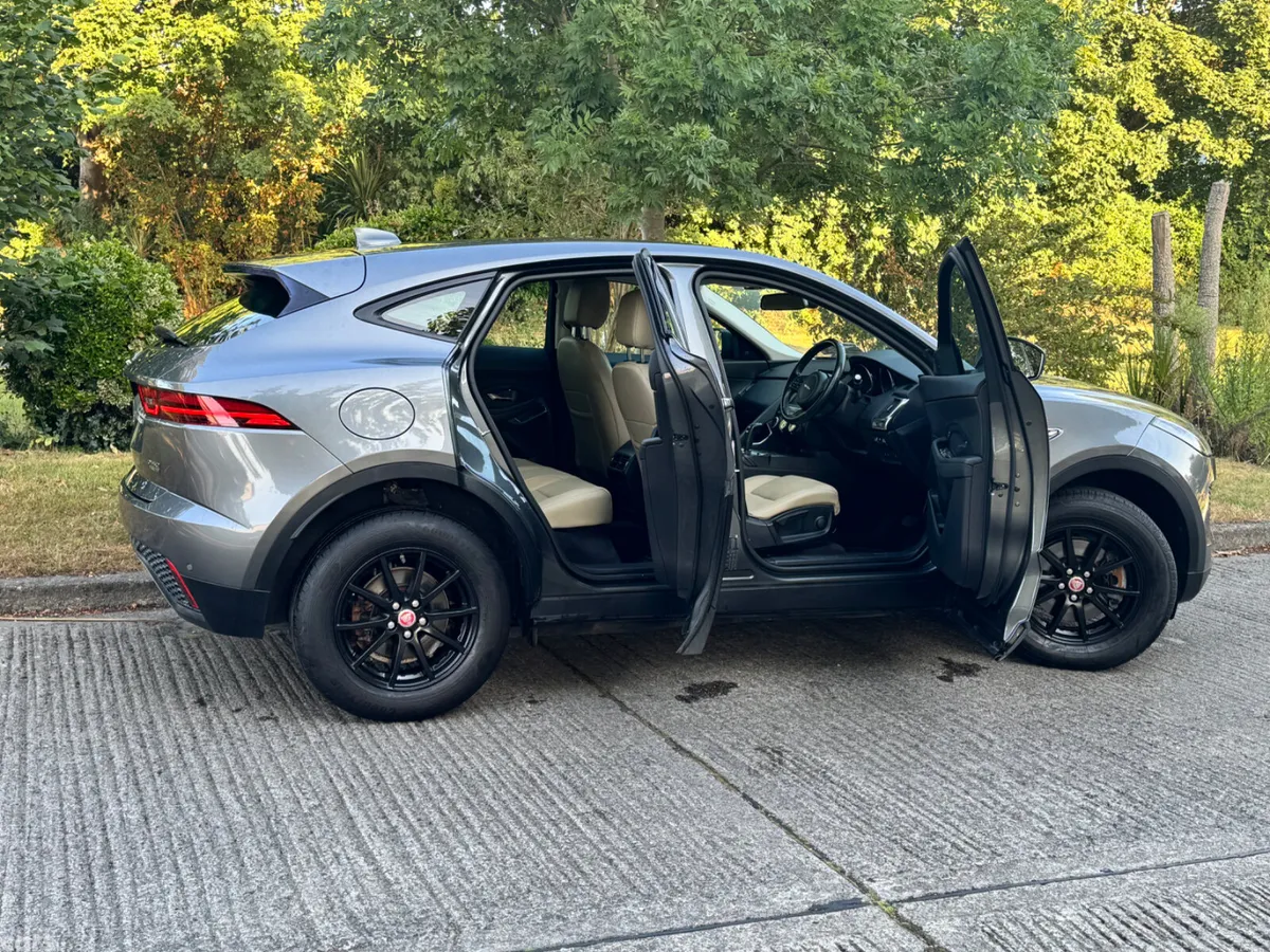 Jaguar E-Pace Estate/Jeep, Diesel, 2018, Grey