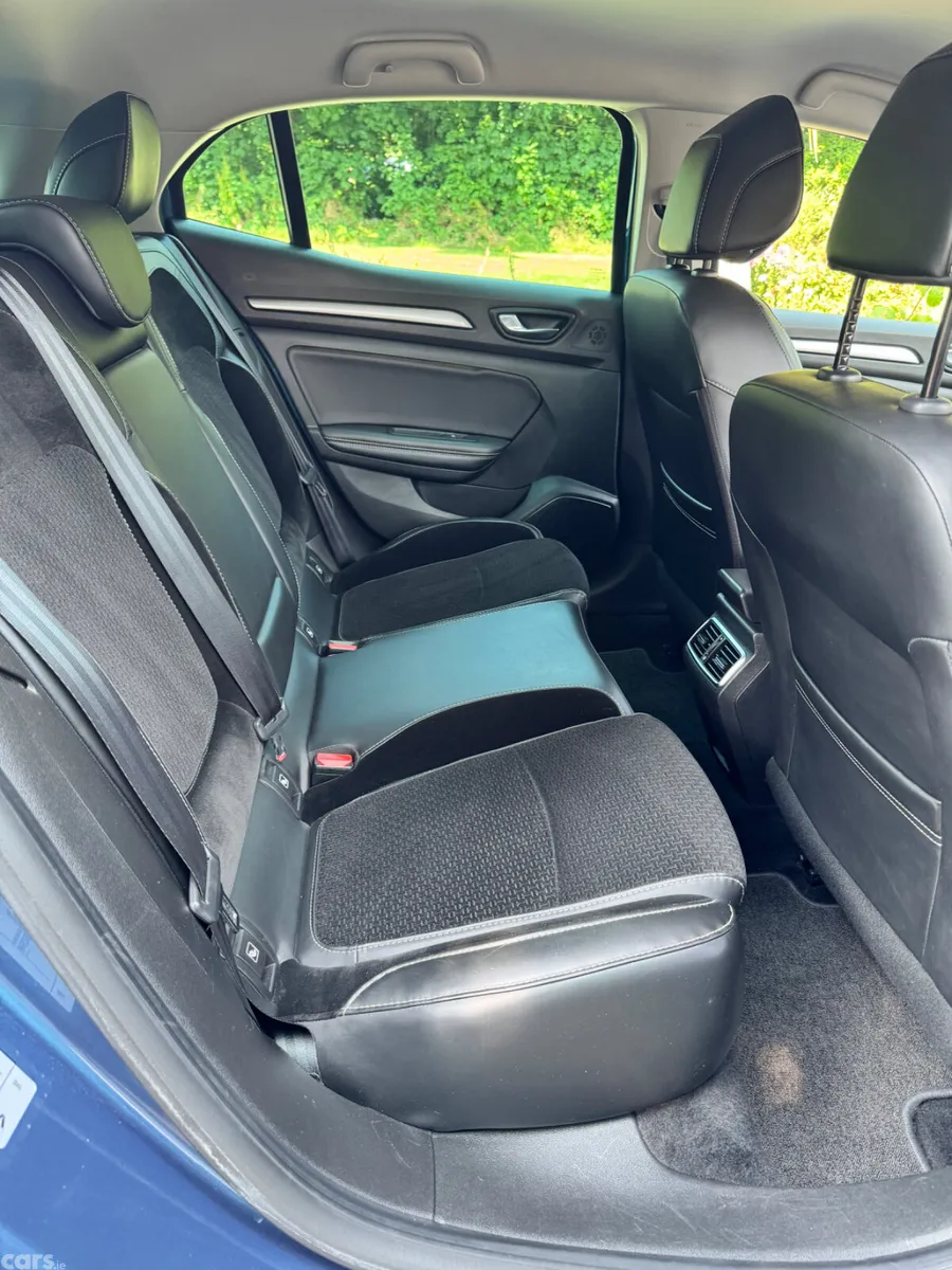 Renault Megane Hatchback, Diesel, 2018, Blue