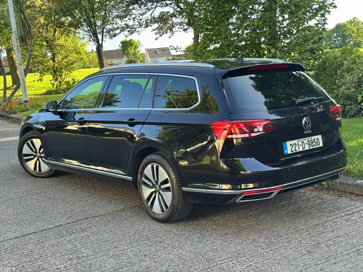 Volkswagen Passat Estate, Petrol Plug-in Hybrid, 2022, Black