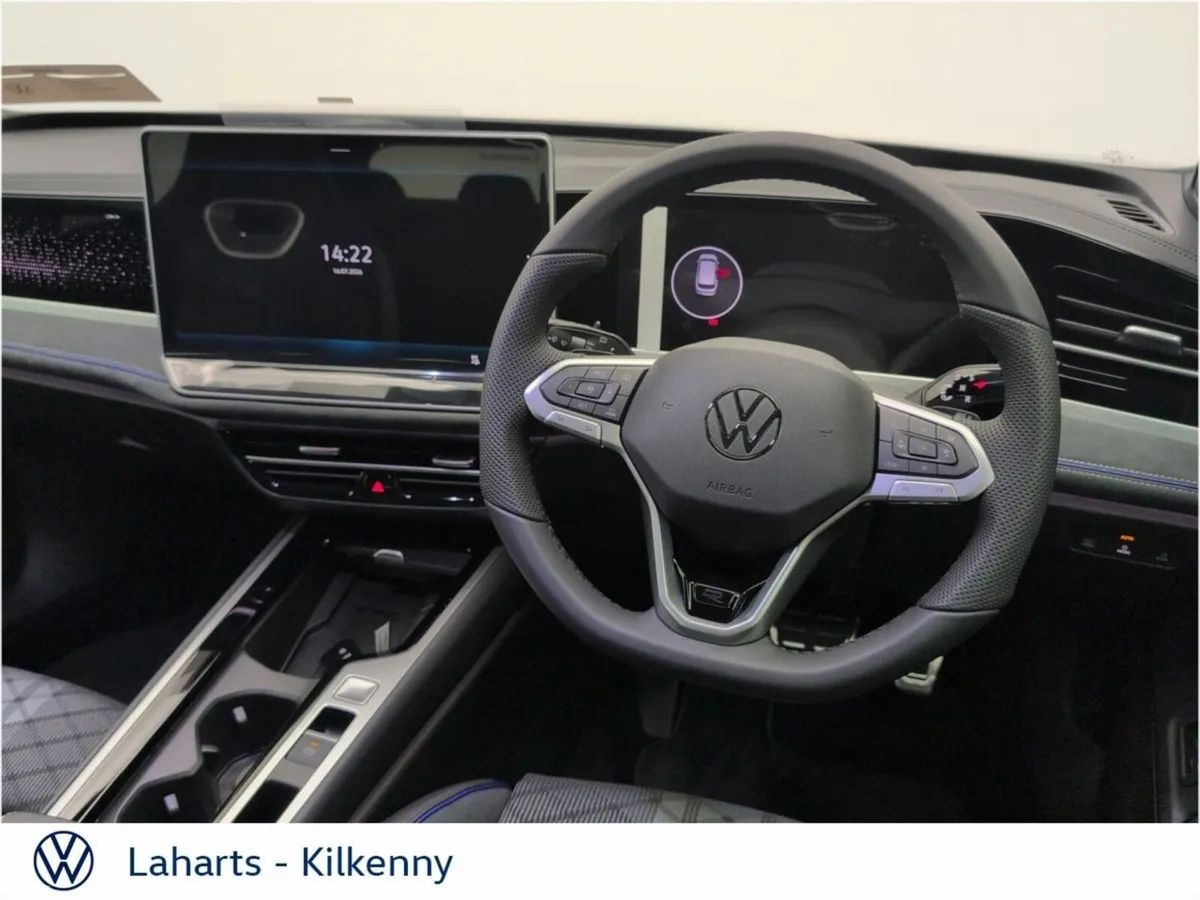 Volkswagen Passat Estate, Petrol Plug-in Hybrid, 2026, Grey