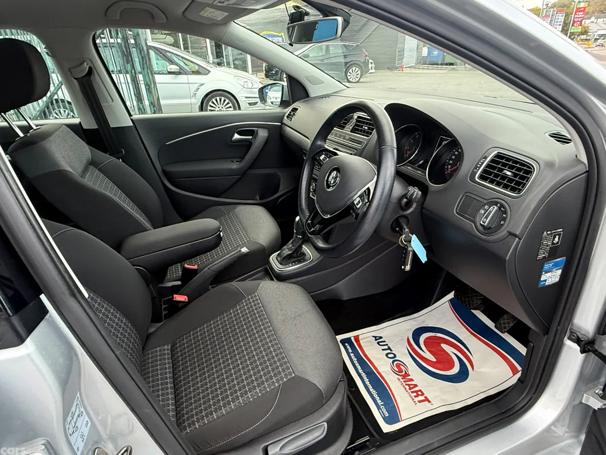 Volkswagen Polo Hatchback, Petrol, 2015, Silver