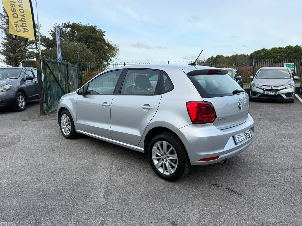 Volkswagen Polo Hatchback, Petrol, 2015, Silver