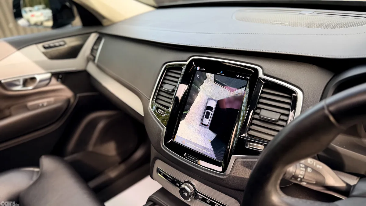 Volvo XC90 SUV, Petrol Plug-in Hybrid, 2022, Grey
