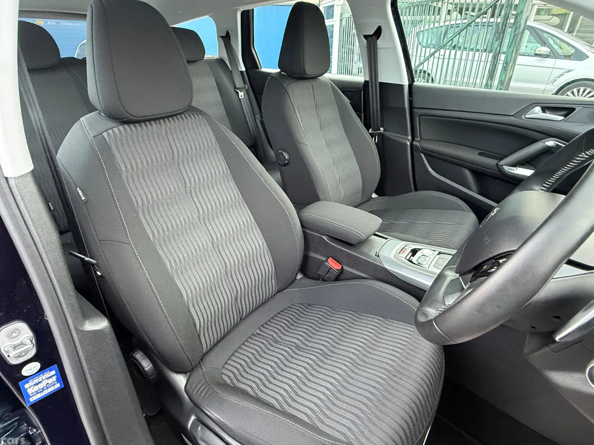 Peugeot 308 Estate, Petrol, 2015, Blue