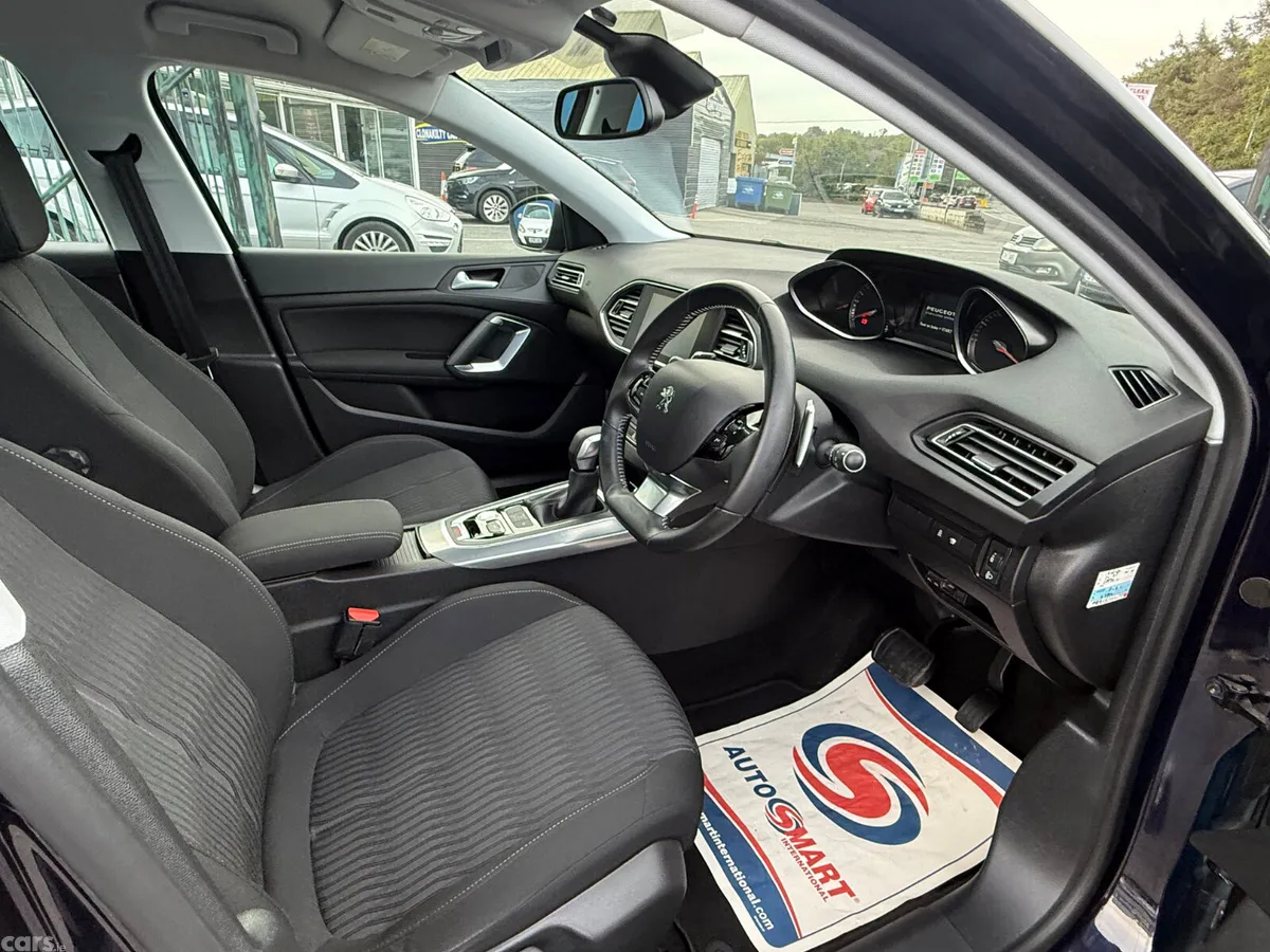 Peugeot 308 Estate, Petrol, 2015, Blue