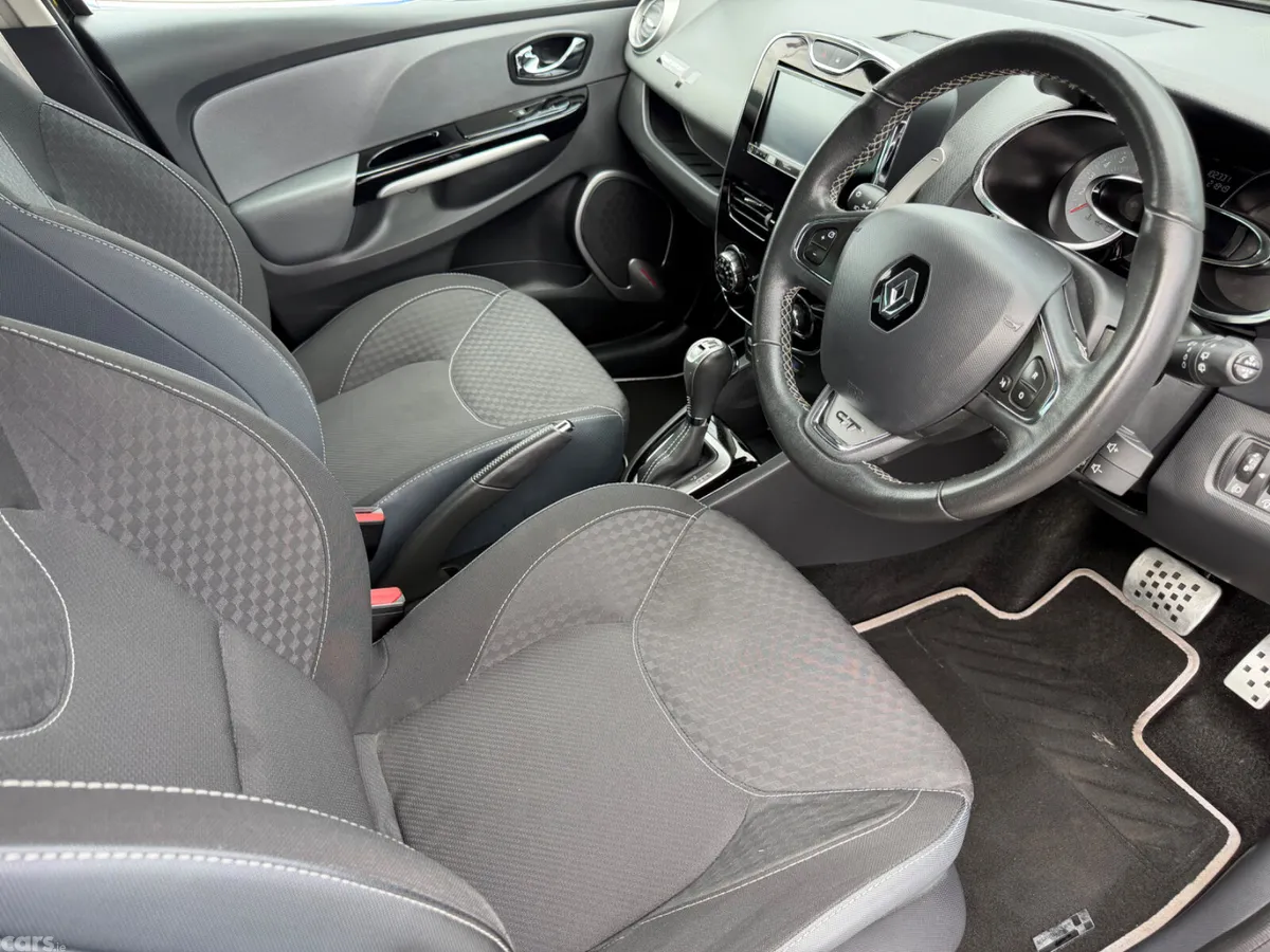 Renault Clio Hatchback, Petrol, 2015, Black