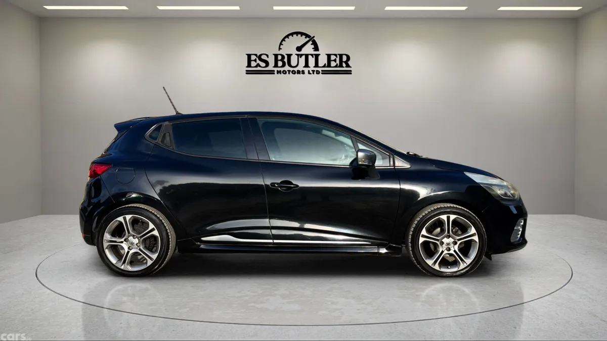 Renault Clio Hatchback, Petrol, 2015, Black