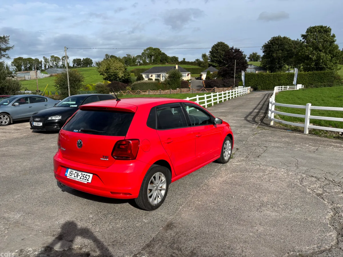 Volkswagen Polo Hatchback, Petrol, 2015, Red