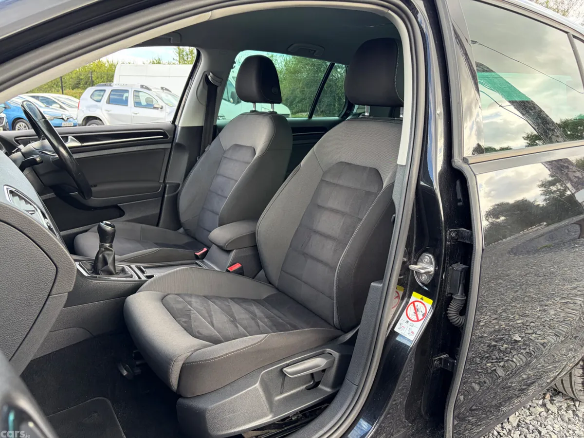 Volkswagen Golf Estate, Diesel, 2019, Black