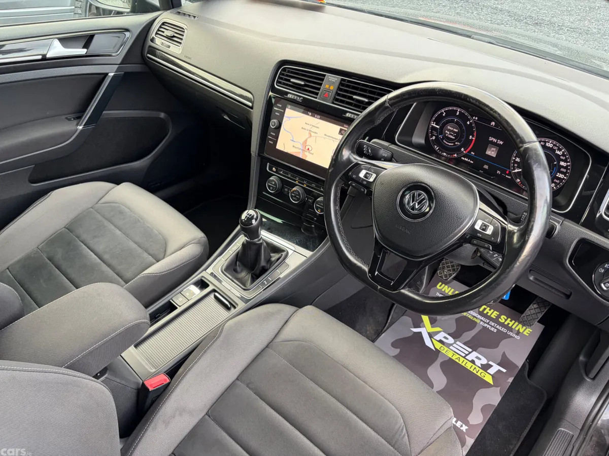 Volkswagen Golf Estate, Diesel, 2019, Black