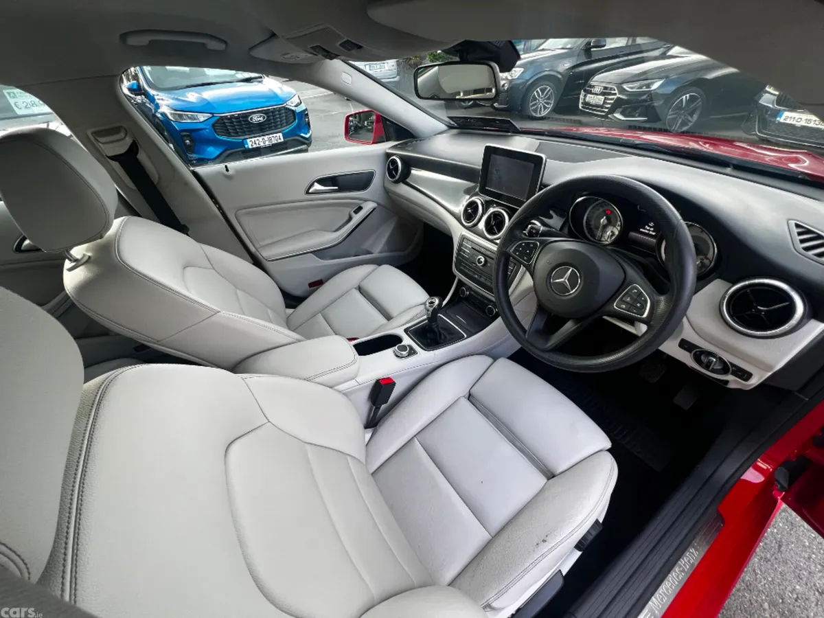 Mercedes-Benz CLA Saloon, Diesel, 2016, Red