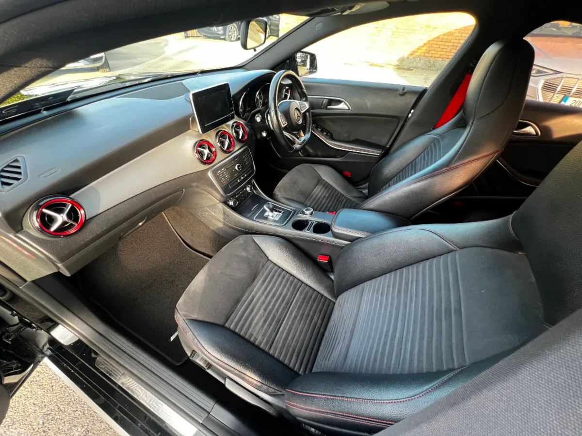 Mercedes-Benz CLA Saloon, Petrol, 2015, Black