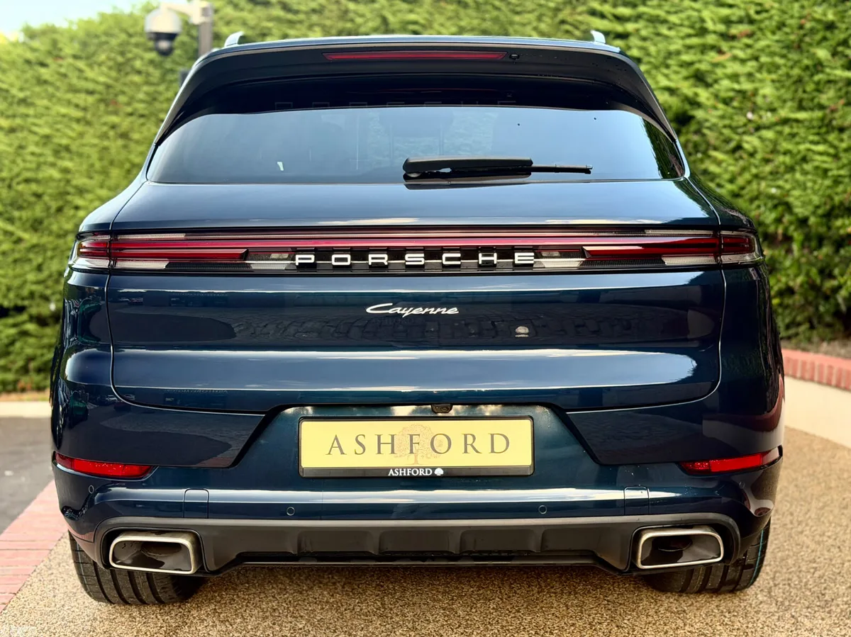 Porsche Cayenne SUV, Petrol Plug-in Hybrid, 2024, Blue