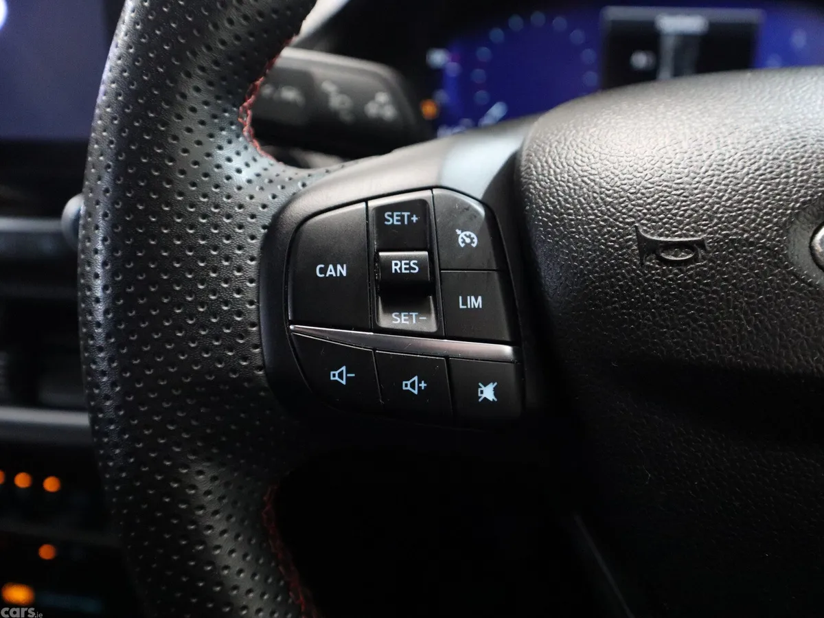 Ford Puma MPV, Petrol Hybrid, 2023, Grey