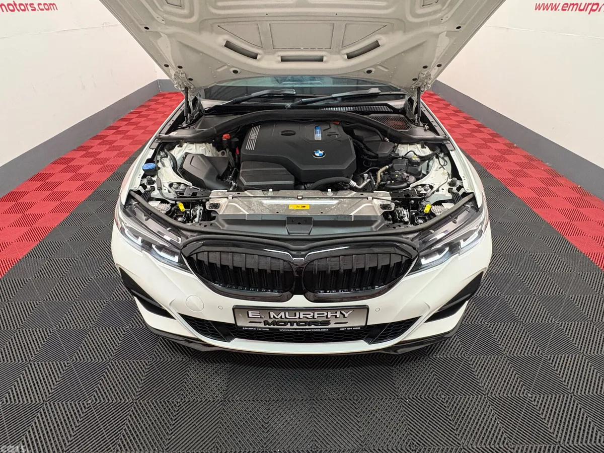 BMW 3-Series Saloon, Petrol Hybrid, 2022, White
