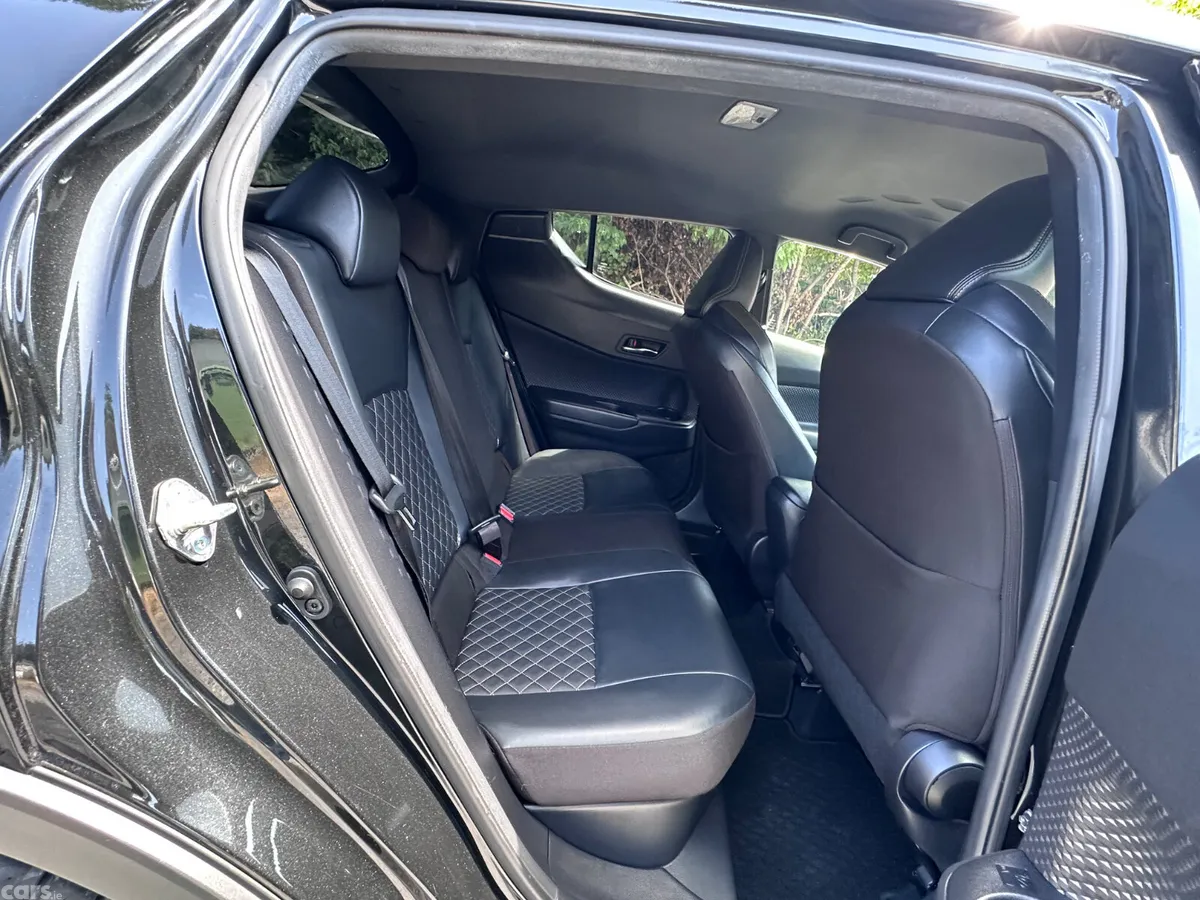 Toyota C-HR Hatchback, Petrol Hybrid, 2022, Black