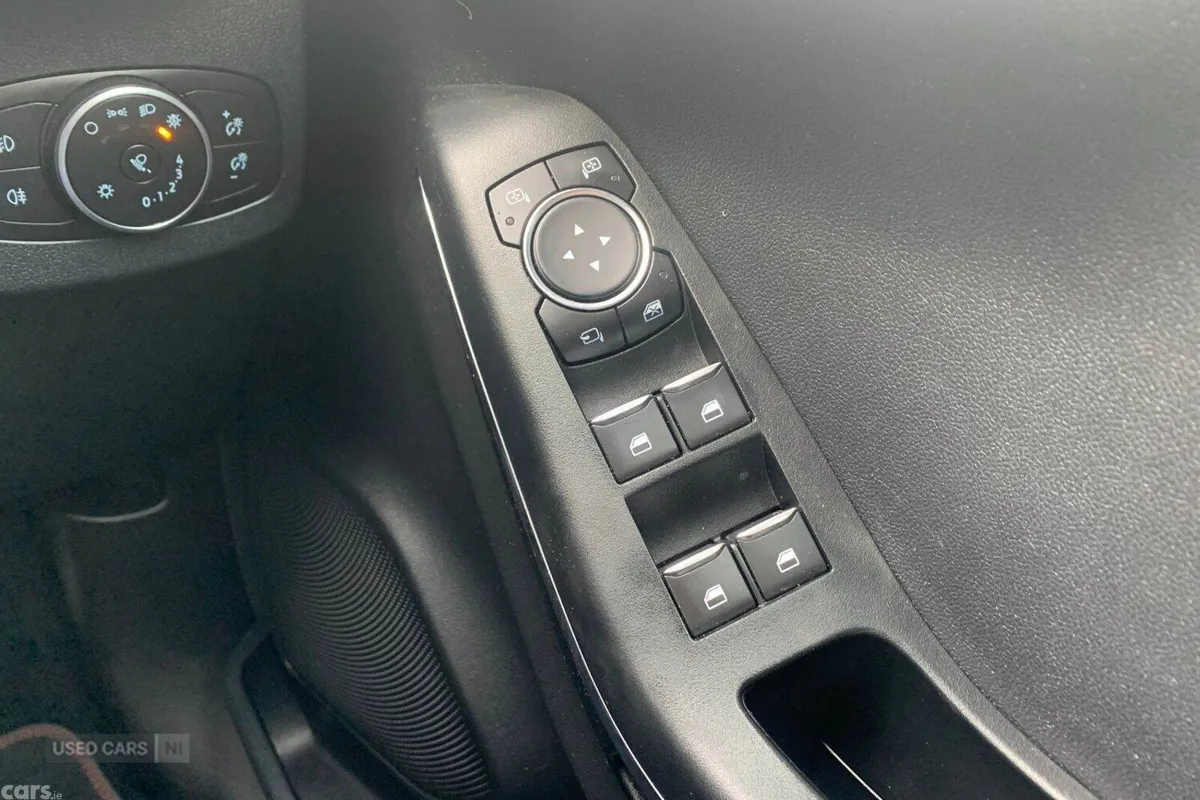 Ford Puma SUV, Petrol, 2021, Silver