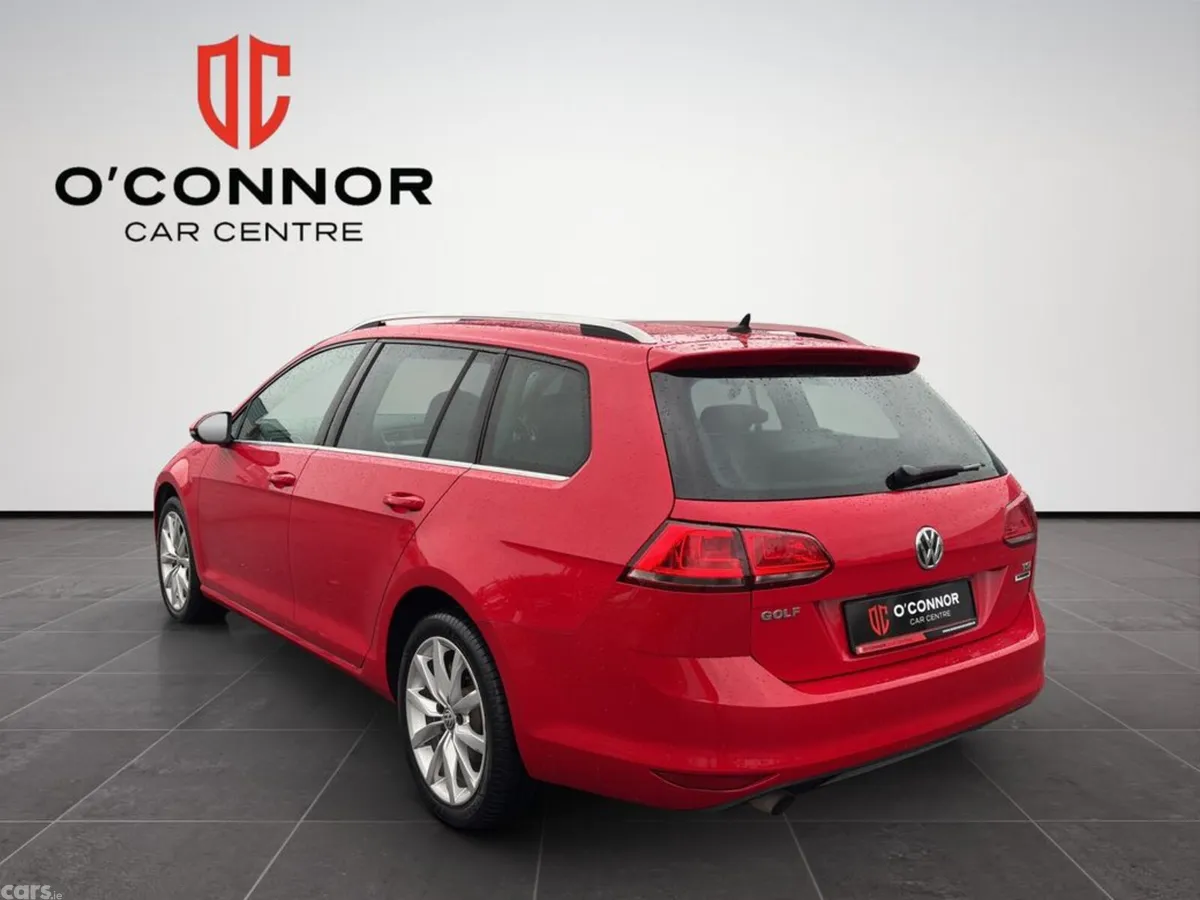 Volkswagen Golf Estate, Petrol, 2017, Red