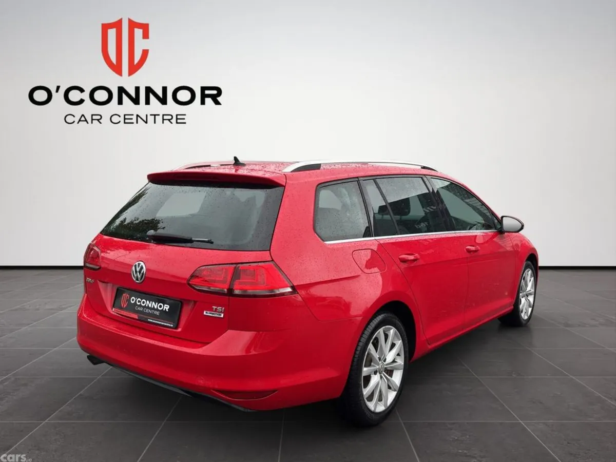 Volkswagen Golf Estate, Petrol, 2017, Red