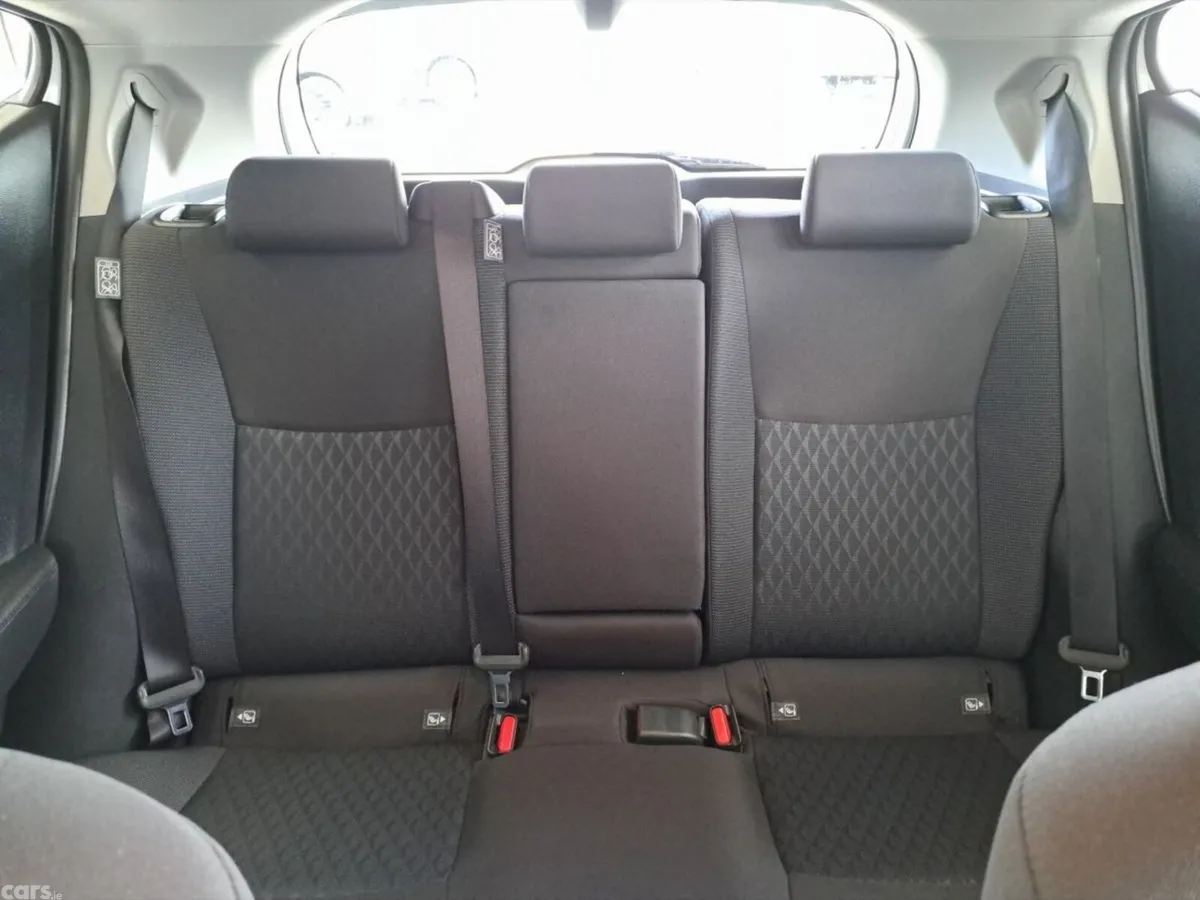 Toyota Aqua Hatchback, Petrol Hybrid, 2024, White