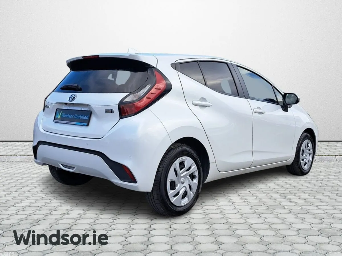 Toyota Aqua Hatchback, Petrol Hybrid, 2024, White