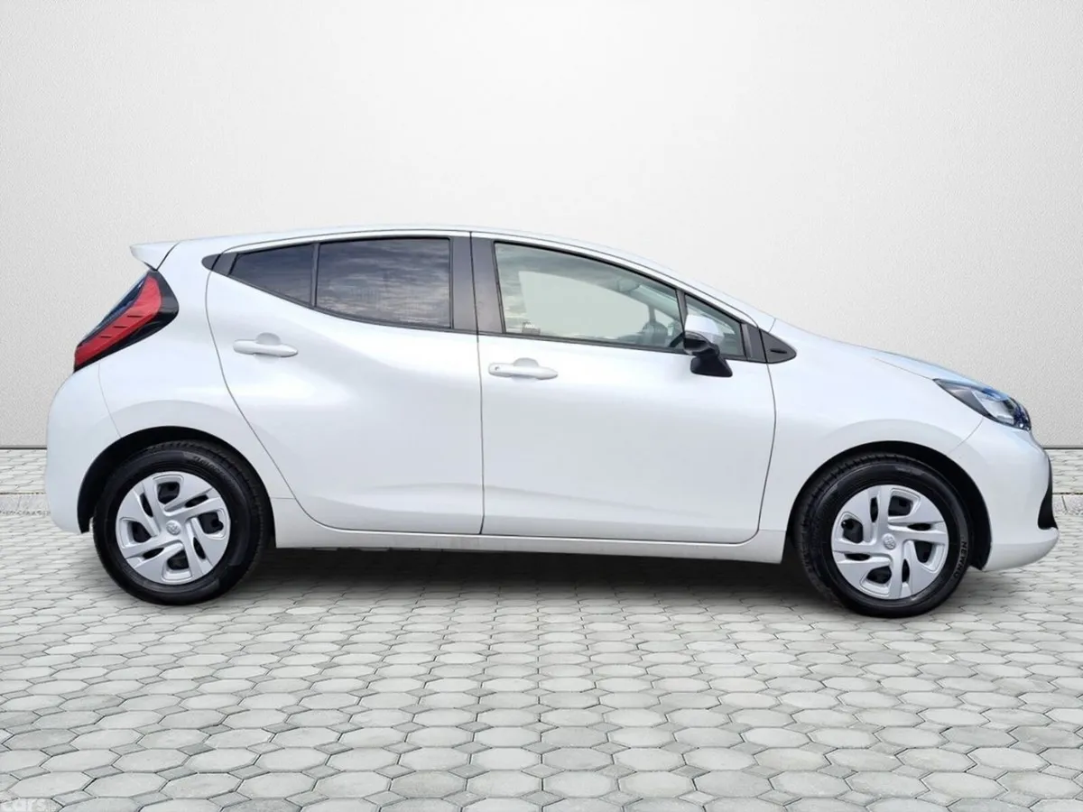 Toyota Aqua Hatchback, Petrol Hybrid, 2024, White