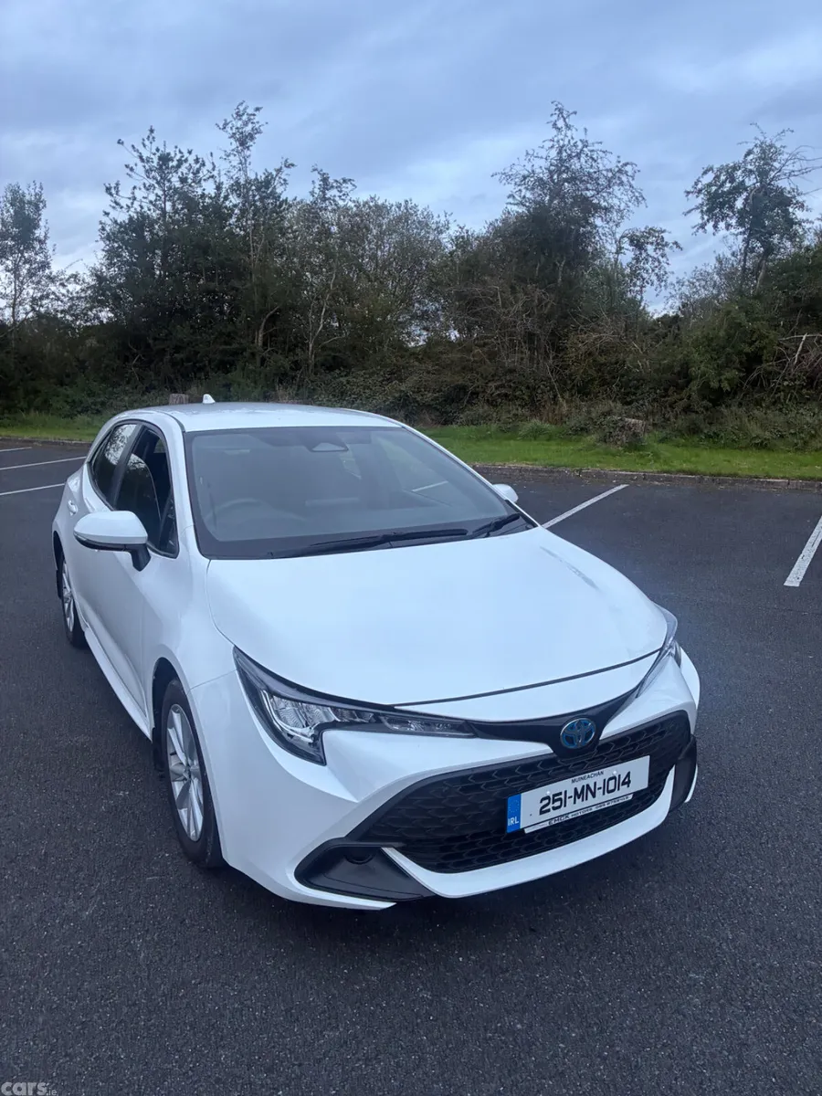 Toyota Corolla Hatchback, Petrol Hybrid, 2025, White