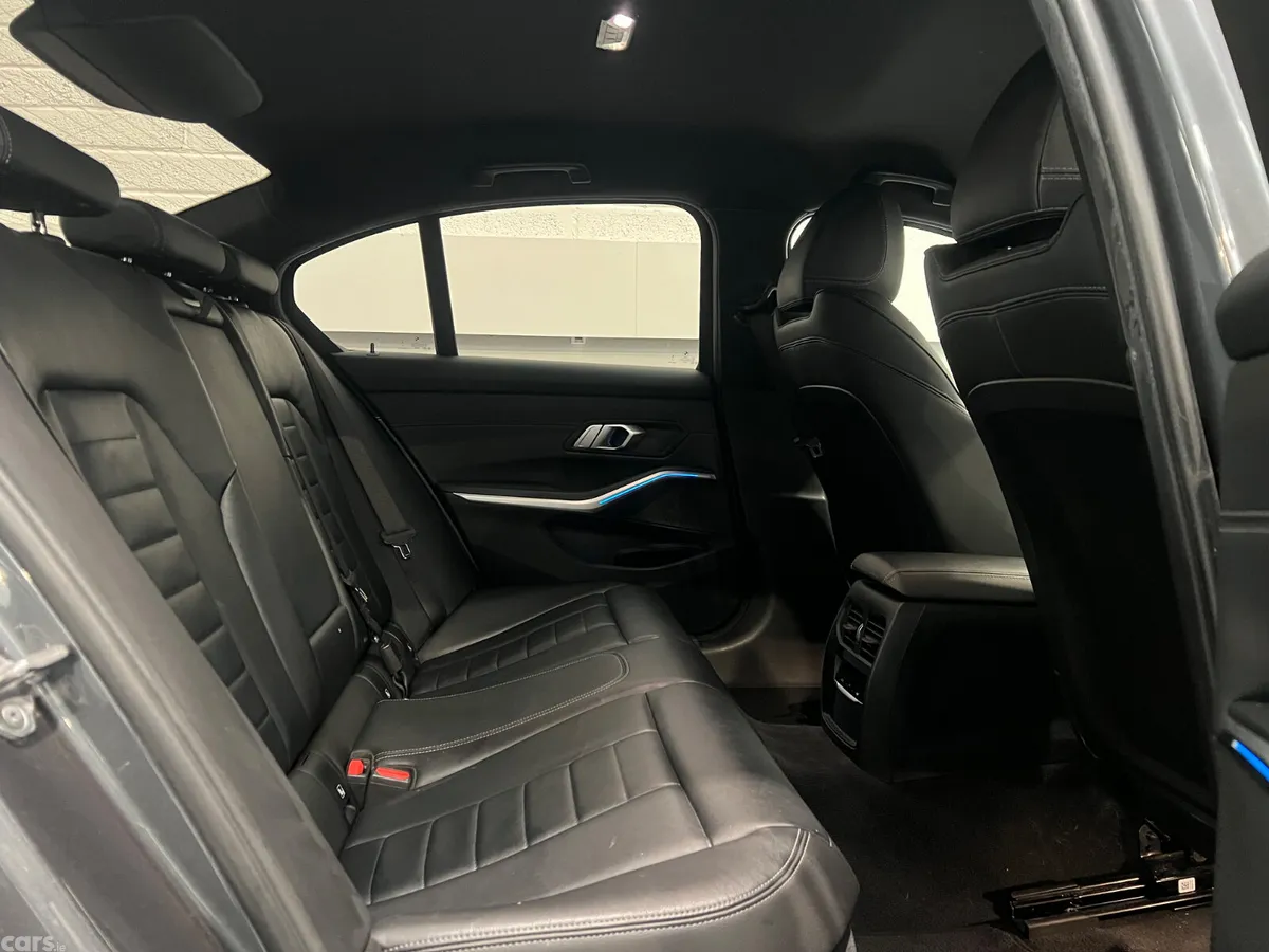 BMW 3-Series Saloon, Petrol Plug-in Hybrid, 2022, Grey