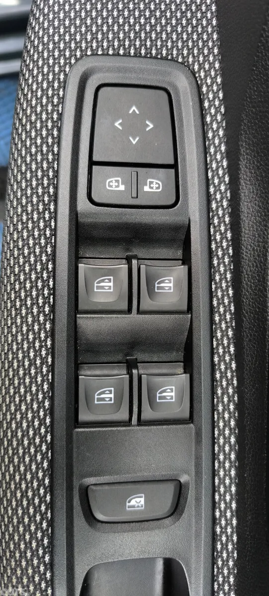 Dacia Sandero Hatchback, Petrol, 2023, Grey
