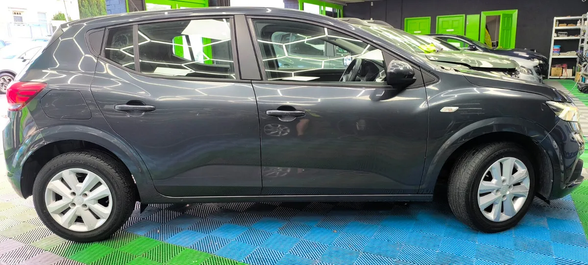 Dacia Sandero Hatchback, Petrol, 2023, Grey