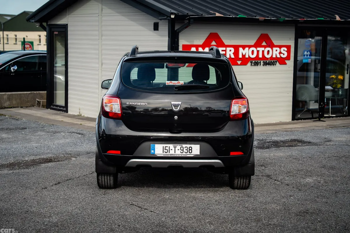 Dacia Sandero Stepway Hatchback, Diesel, 2015, Black