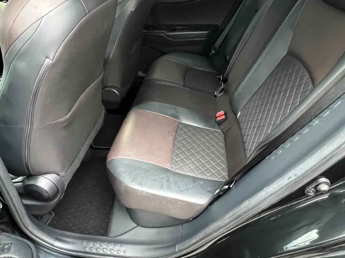 Toyota C-HR SUV, Petrol Hybrid, 2017, Black