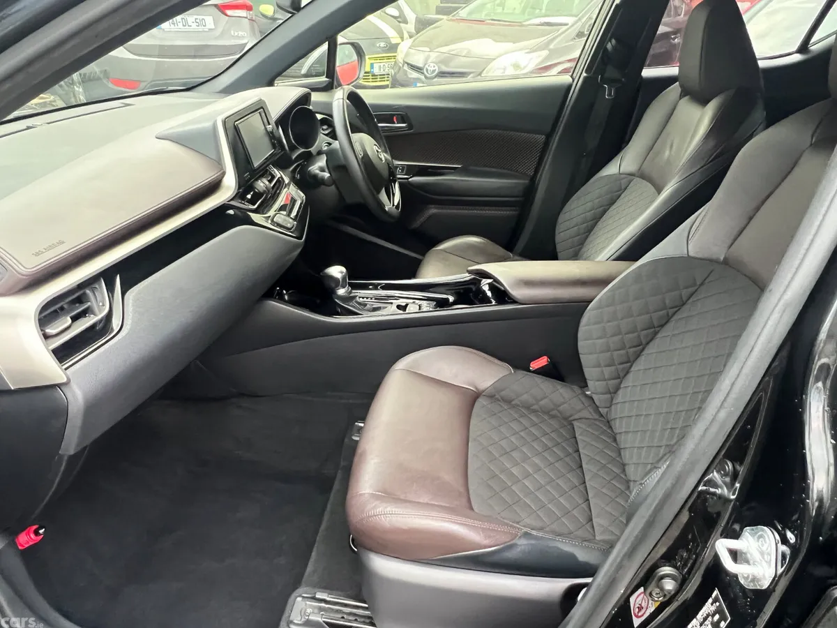 Toyota C-HR SUV, Petrol Hybrid, 2017, Black