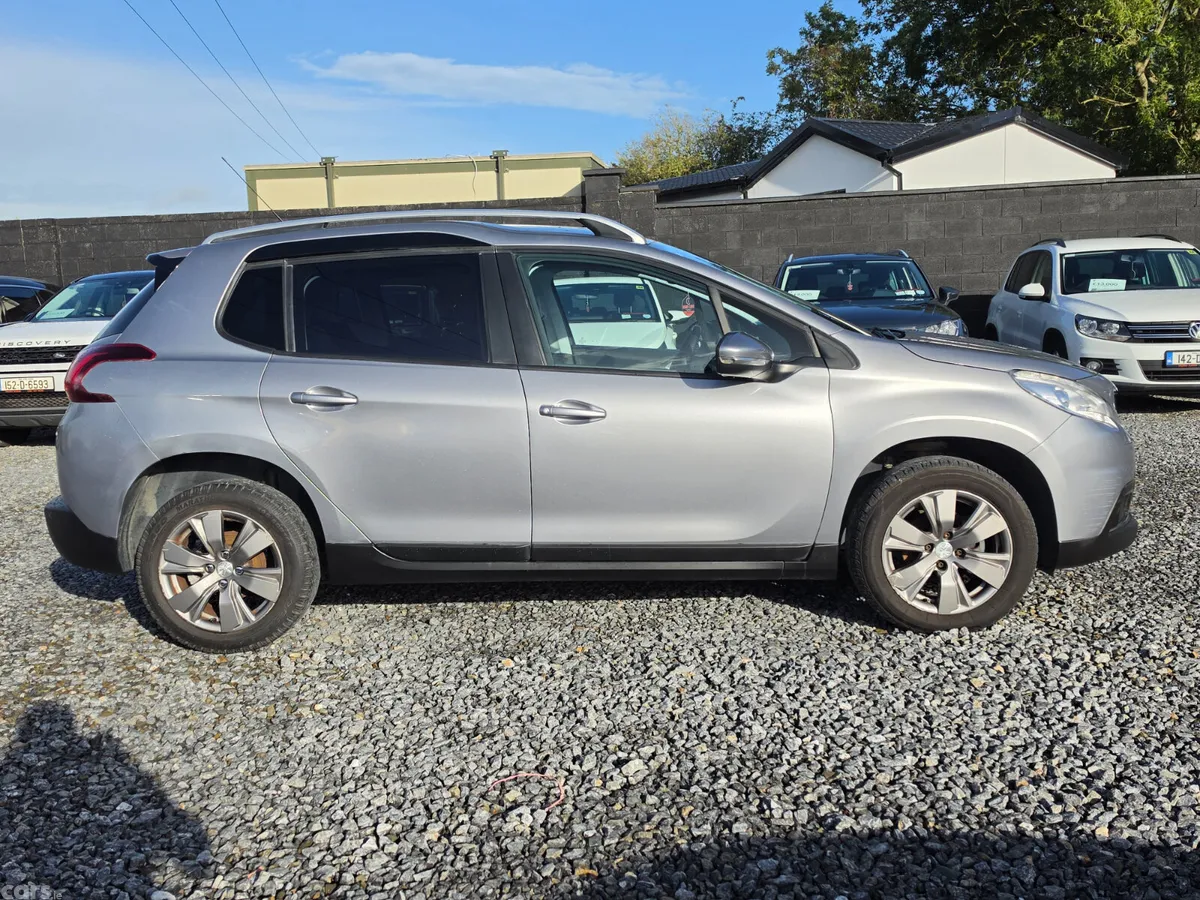 Peugeot 2008 Estate, Diesel, 2017, Grey