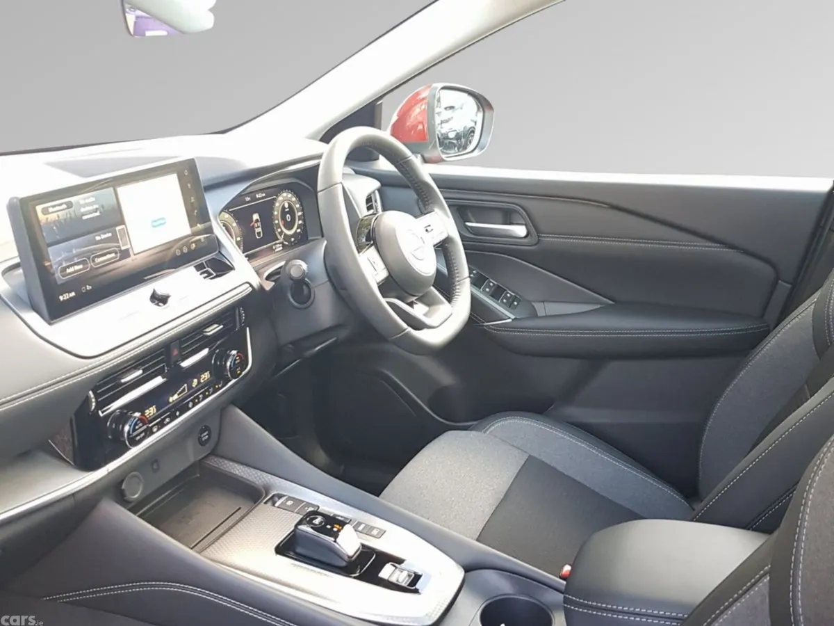 Nissan Qashqai SUV, Petrol Hybrid, 2026, Red