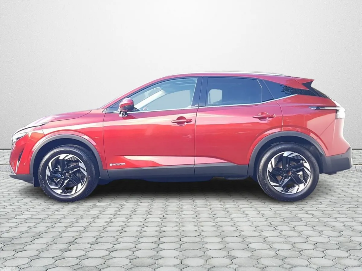 Nissan Qashqai SUV, Petrol Hybrid, 2026, Red