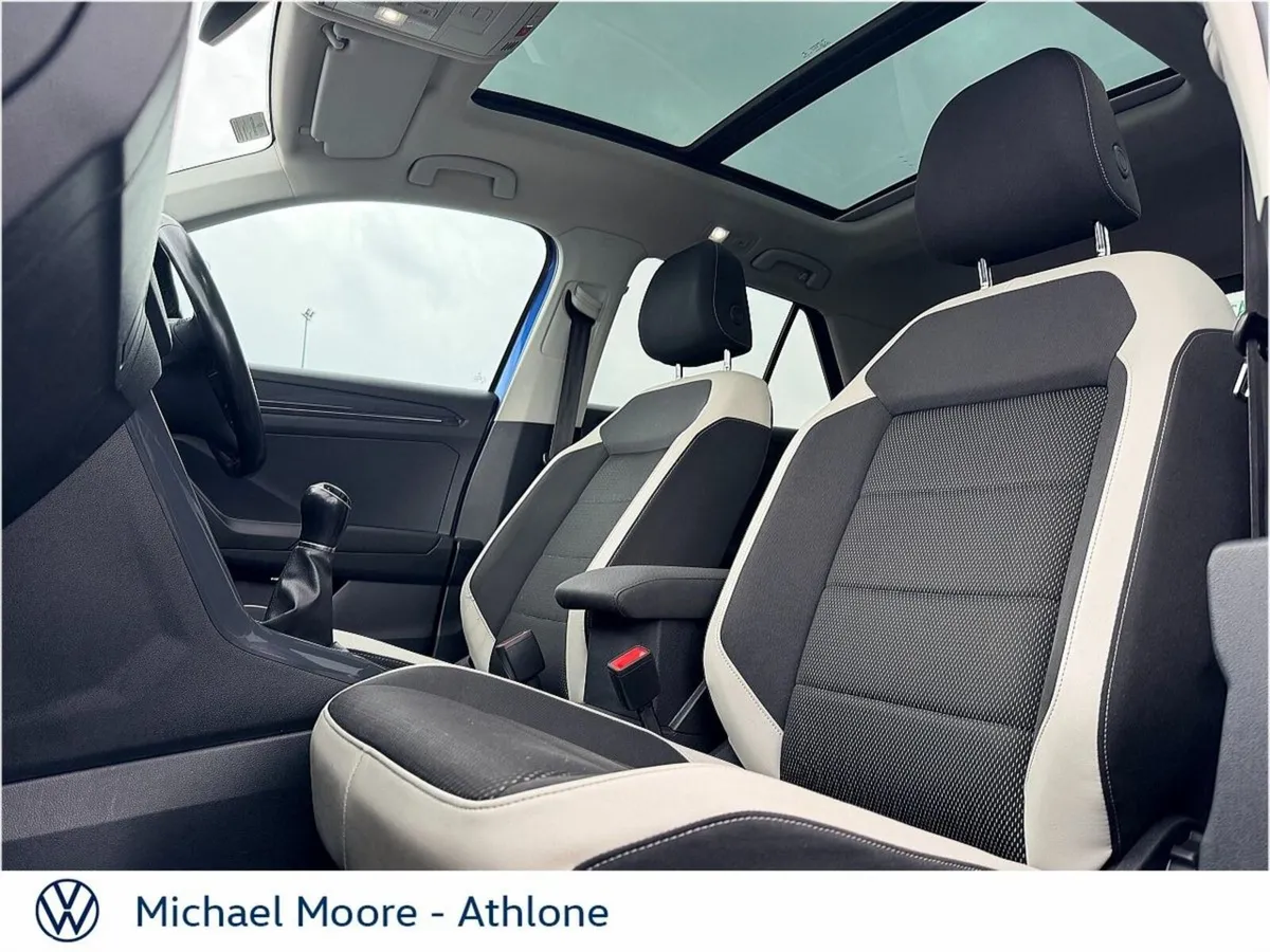 Volkswagen T-Roc SUV, Petrol, 2019, Blue