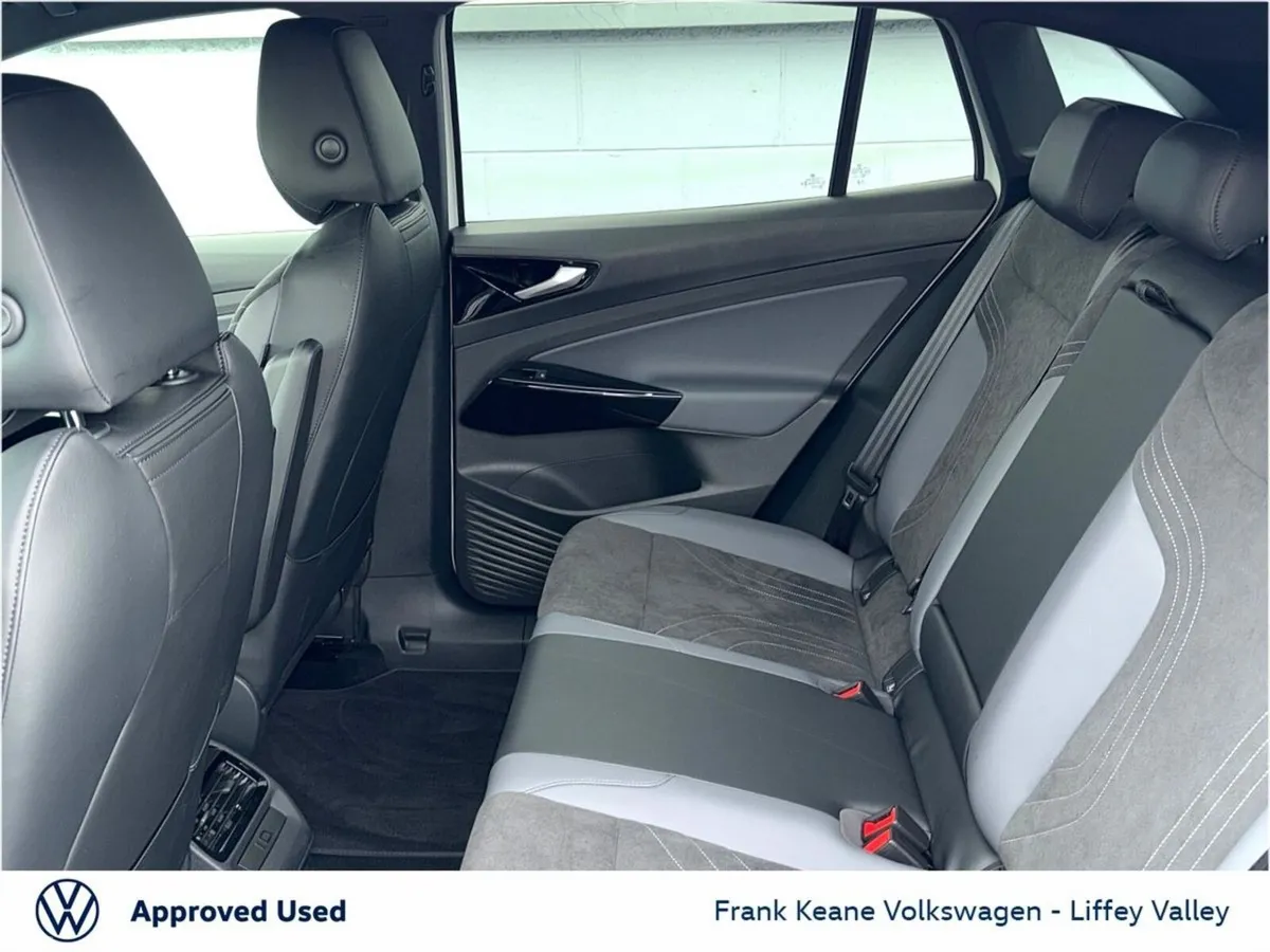 Volkswagen ID.4 SUV, Electric, 2026, White
