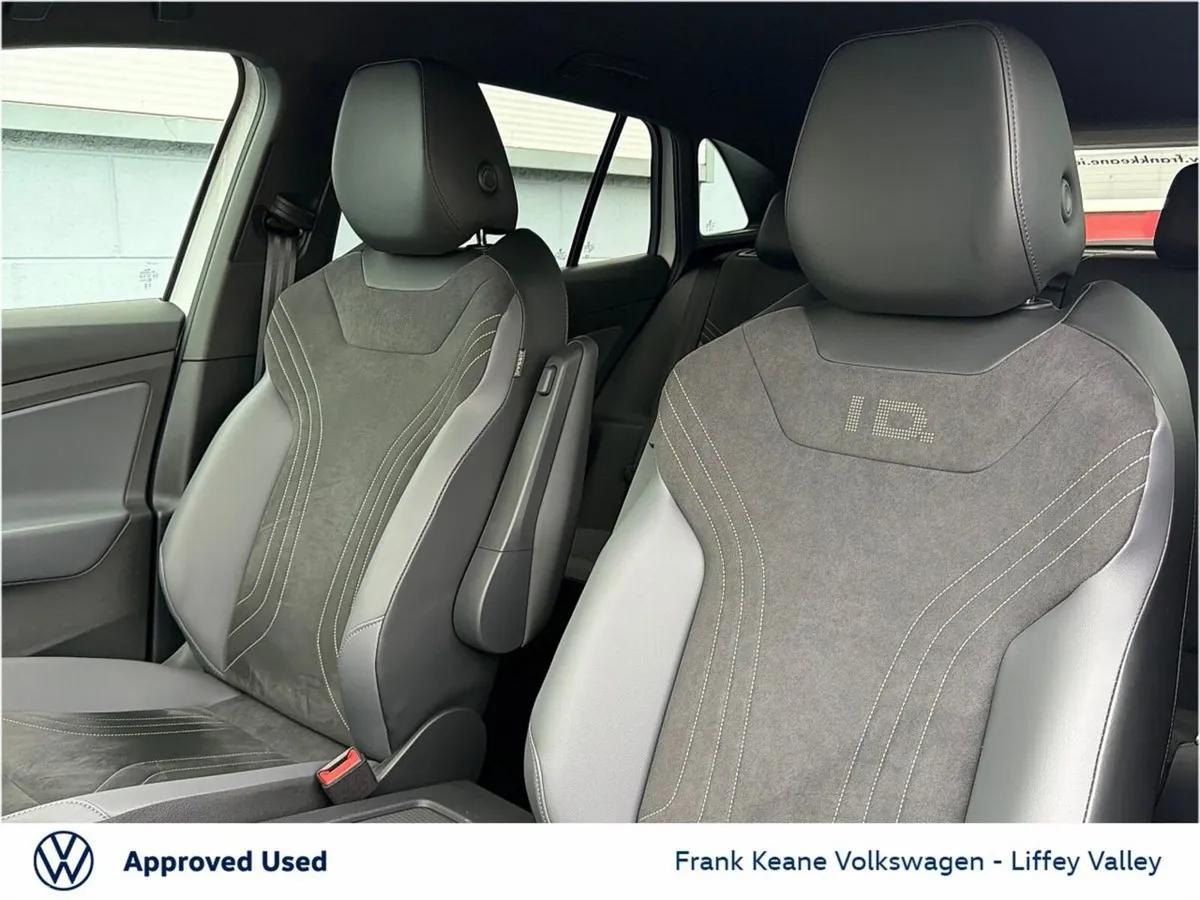 Volkswagen ID.4 SUV, Electric, 2026, White