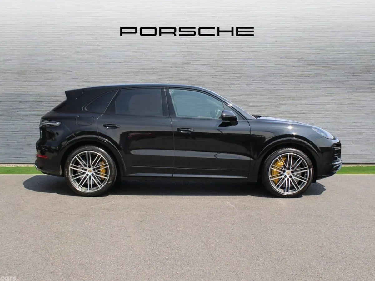 Porsche Cayenne SUV, Petrol Hybrid, 2023, Black