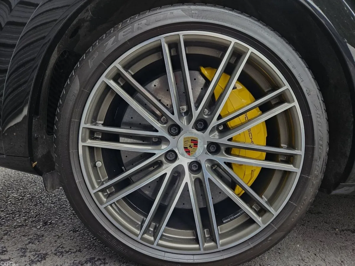 Porsche Cayenne SUV, Petrol Hybrid, 2023, Black