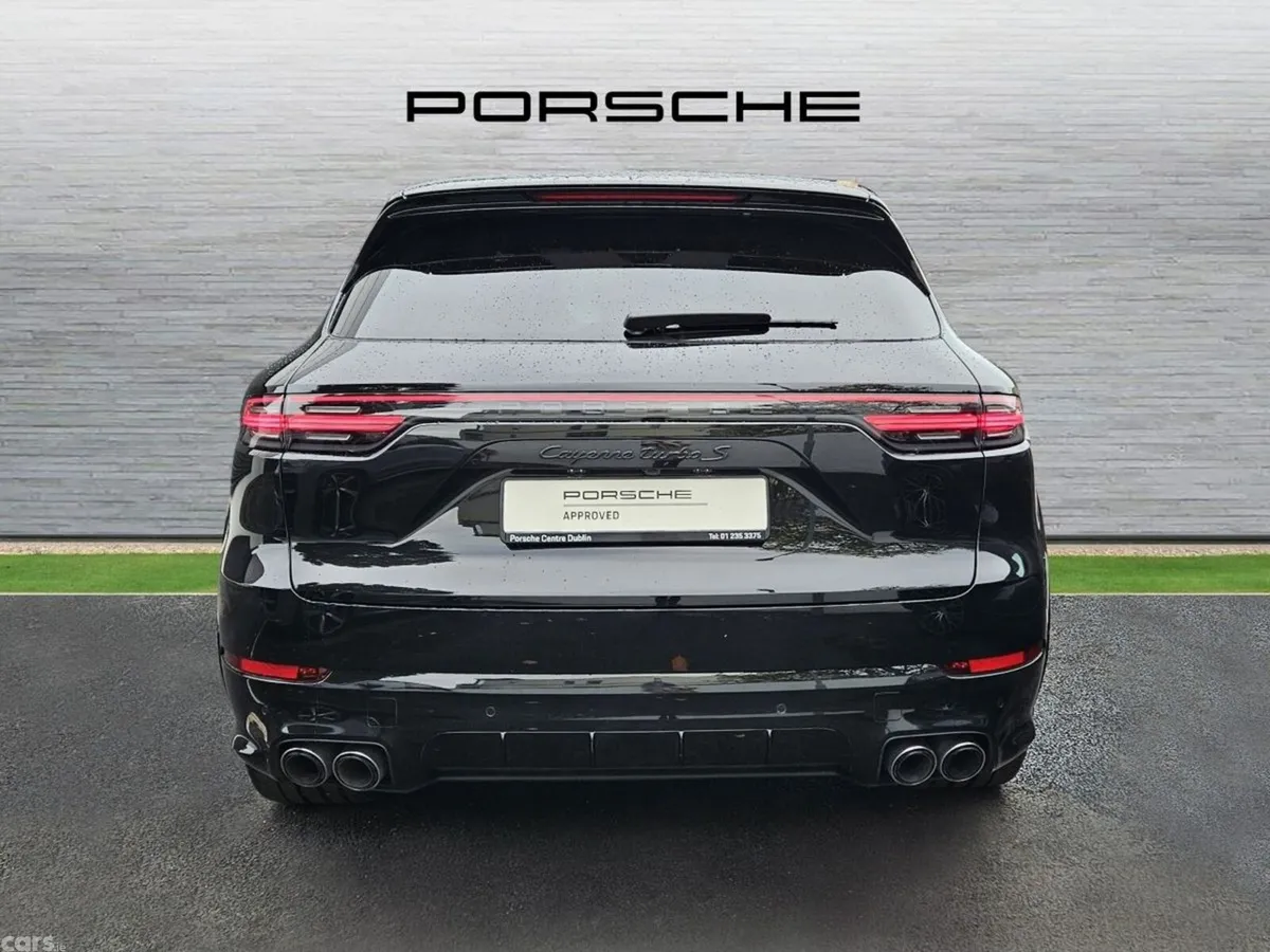 Porsche Cayenne SUV, Petrol Hybrid, 2023, Black