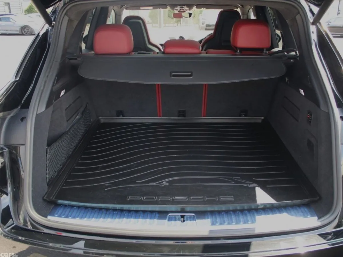 Porsche Cayenne SUV, Petrol Hybrid, 2023, Black