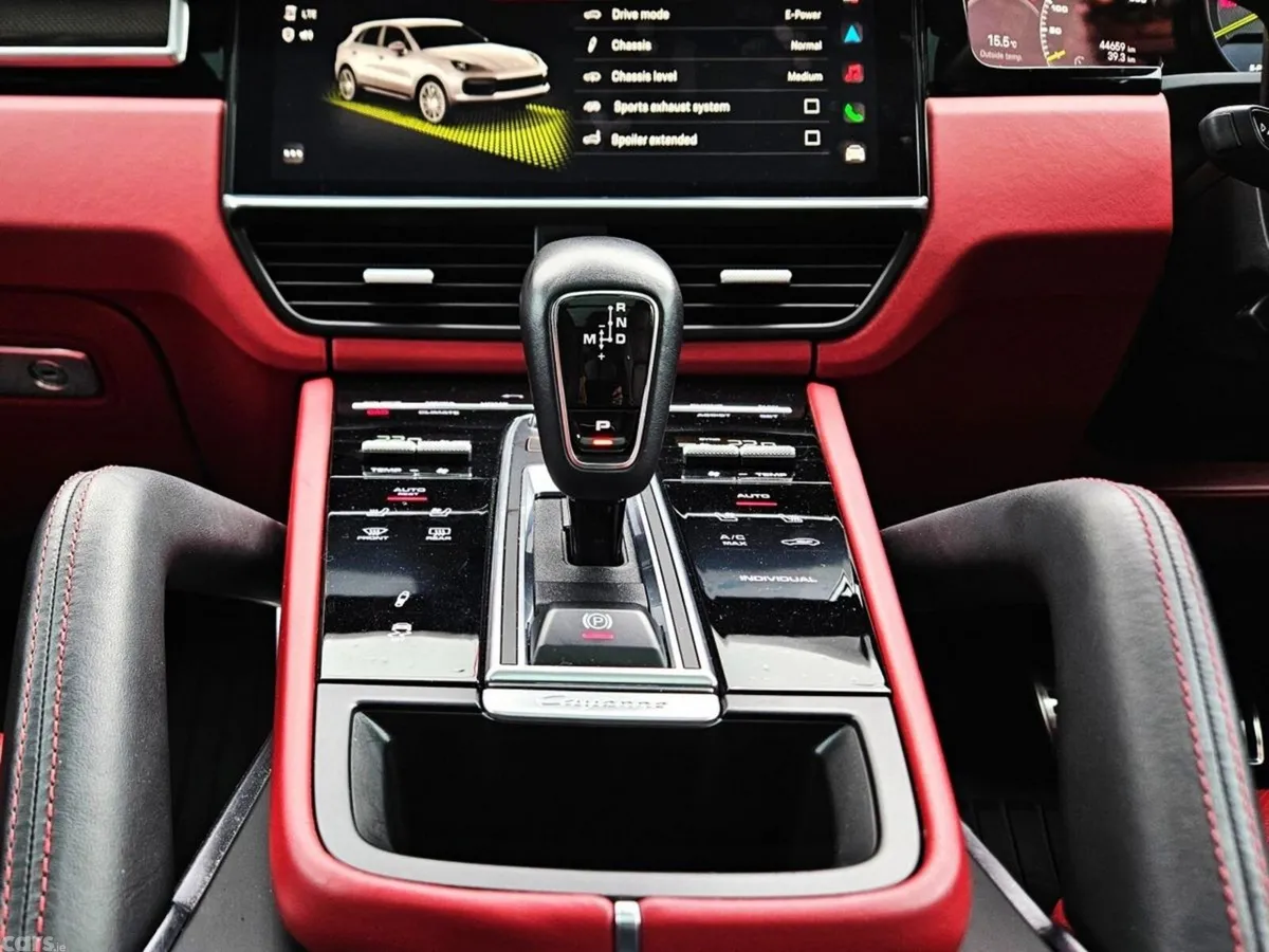 Porsche Cayenne SUV, Petrol Hybrid, 2023, Black