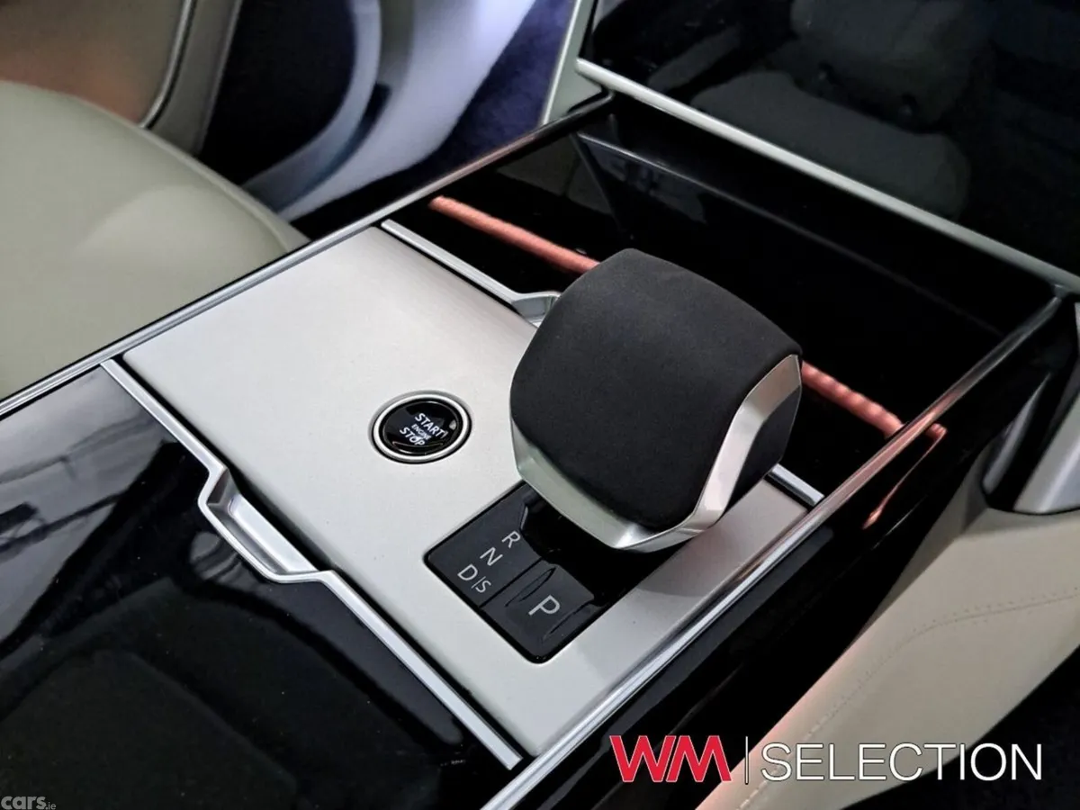 Land Rover Range Rover SUV, Petrol Plug-in Hybrid, 2024, Blue