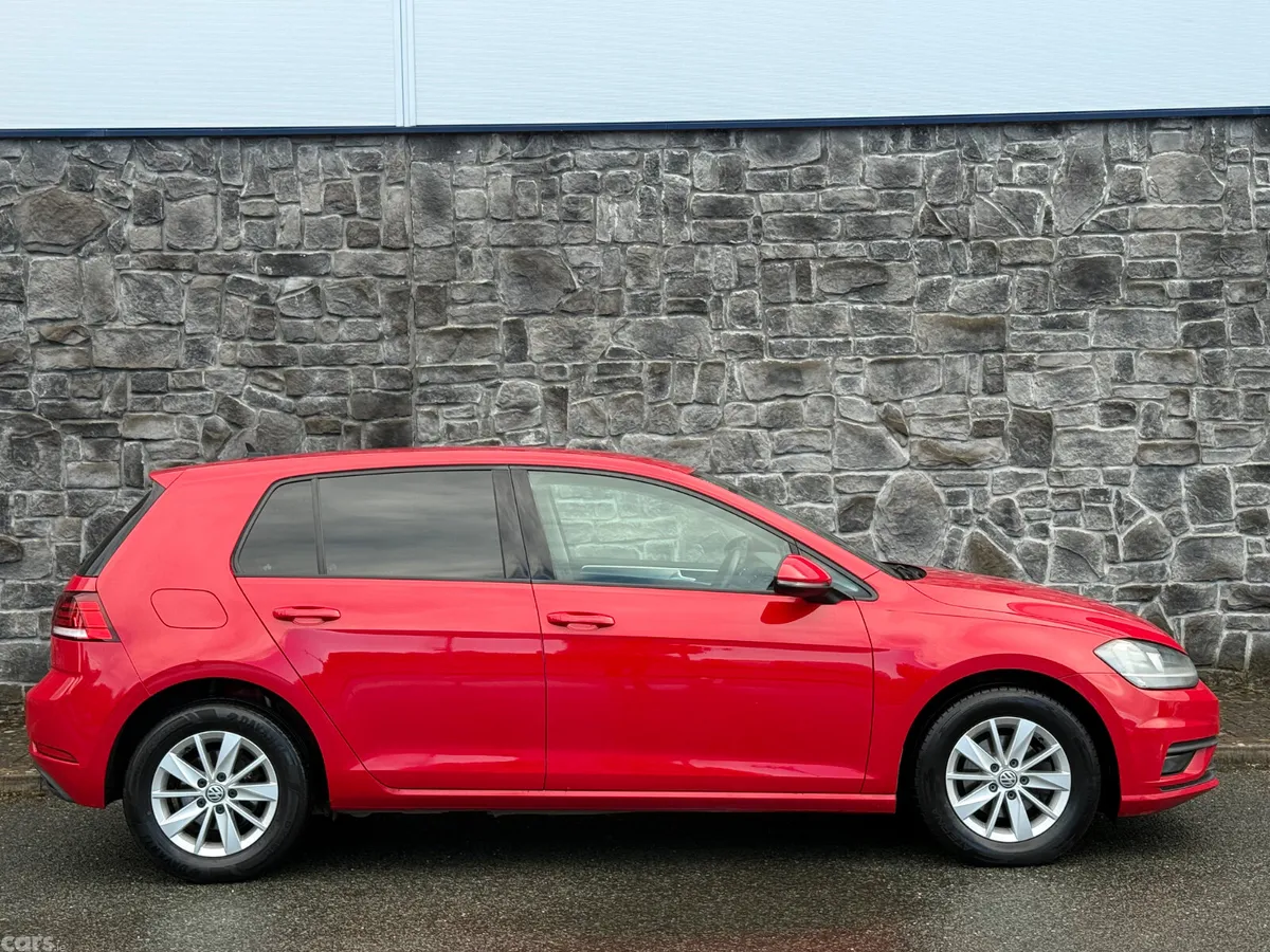 Volkswagen Golf Estate, Diesel, 2018, Red